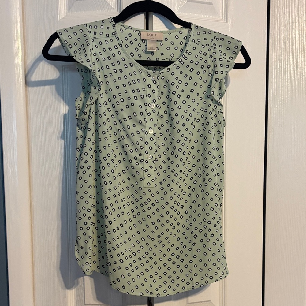 LOFT short sleeve lightweight green and black shirt size XSP NWOT
